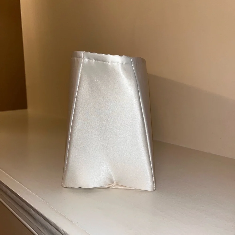 dgaz satin material